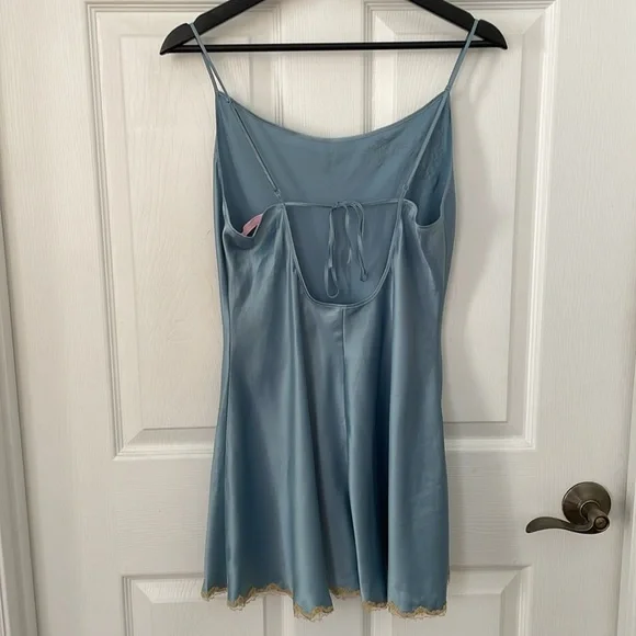 Victoria’s Secret women’s blue vintage slip dress - Picture 4 of 6